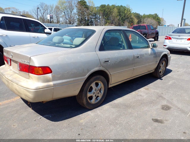 2001 TOYOTA CAMRY 4T1BG22KX1U103818 Photo 3