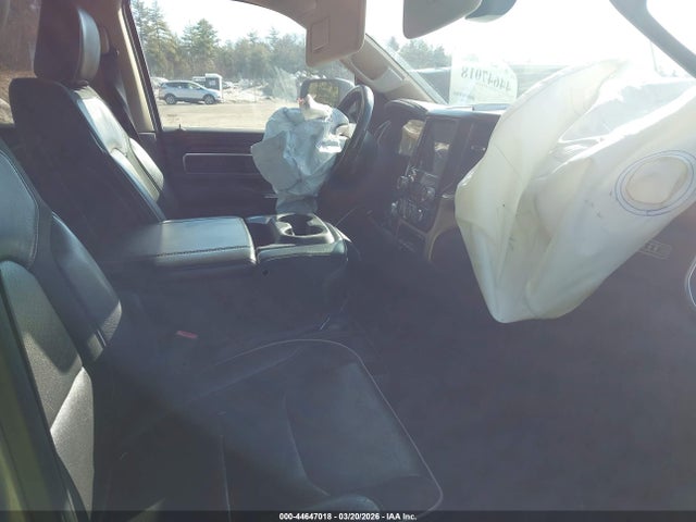 44647018 :رقم المزاد ، 1C6SRFDTXKN841844 vin ، 2019 Ram 1500 Laramie  4x4 6'4 Box مزاد بيع