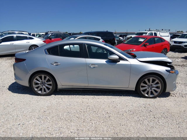 JM1BPACLXL1173099 Mazda Mazda3 Select Package