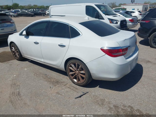 2014 Buick Verano მანქანა იყიდება აუქციონზე, vin: 1G4PP5SK1E4217929, აუქციონის ნომერი: 44647051