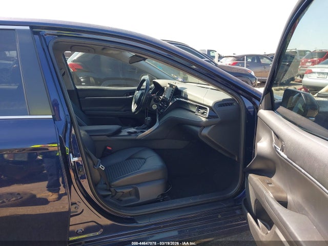 2022 Toyota Camry Se მანქანა იყიდება აუქციონზე, vin: 4T1G11AK5NU617374, აუქციონის ნომერი: 44647078