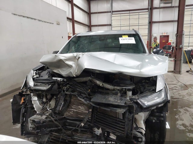 1GNEVFKW3NJ111792 Chevrolet Traverse Awd Ls