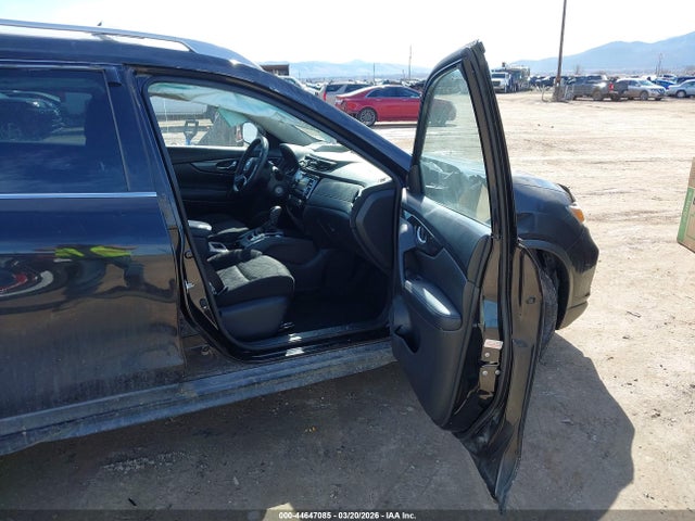 KNMAT2MV3HP526770 Nissan ROGUE S