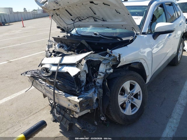 Toyota Rav4 Xle 2019 JTMW1RFV5KD507082 Image 17