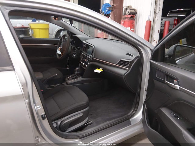 5NPD84LF6LH607688 Hyundai ELANTRA SEL