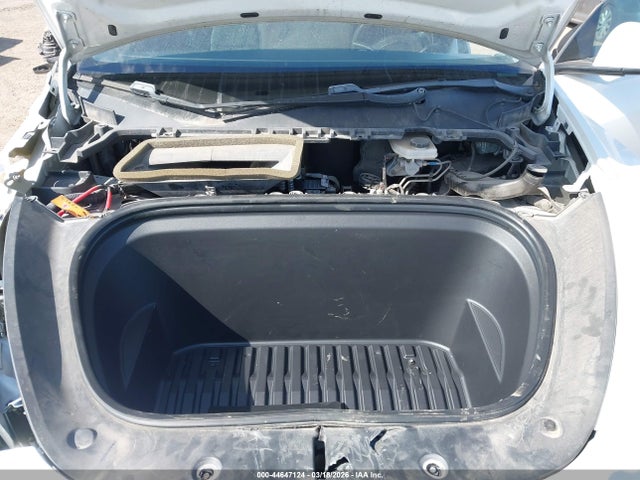 44647124 :رقم المزاد ، 5YJYGDEFXLF002864 vin ، 2020 Tesla Model Y مزاد بيع
