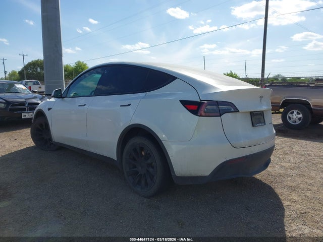 44647124 :رقم المزاد ، 5YJYGDEFXLF002864 vin ، 2020 Tesla Model Y مزاد بيع