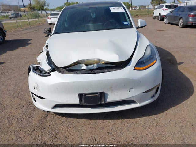 44647124 :رقم المزاد ، 5YJYGDEFXLF002864 vin ، 2020 Tesla Model Y مزاد بيع