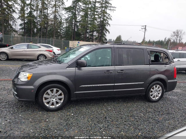 Продаж на аукціоні авто 2016 Chrysler Town & Country Touring, vin: 2C4RC1BG4GR301823, номер лоту: 44647218