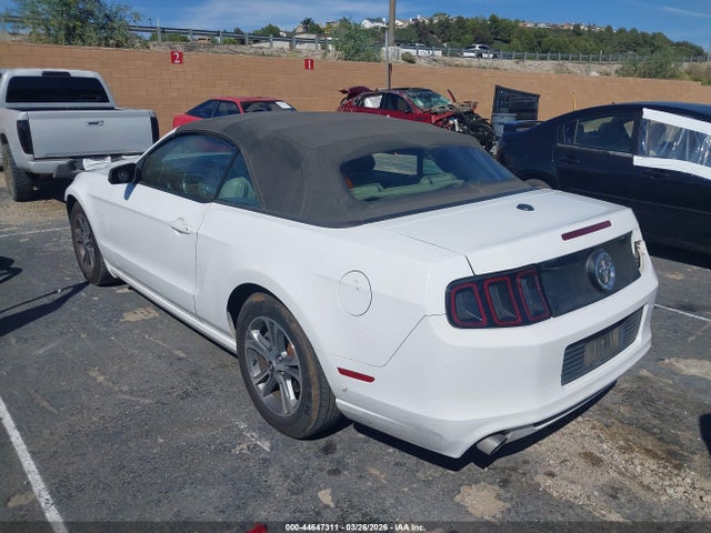 1ZVBP8EM5E5285509 Ford Mustang V6 Premium