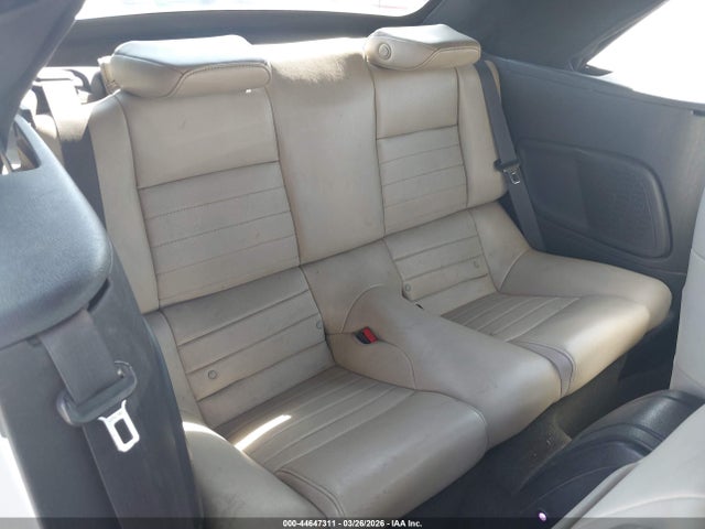 1ZVBP8EM5E5285509 Ford Mustang V6 Premium