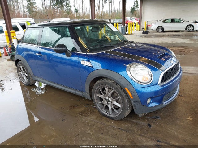 2008 MINI COOPER S WMWMF73568TV38743 Photo 0