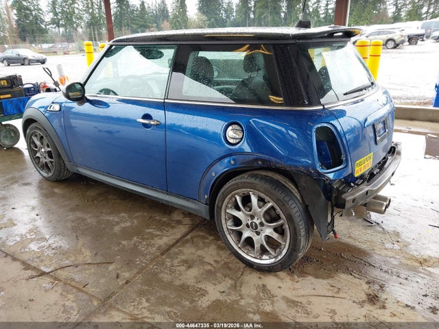 2008 MINI COOPER S WMWMF73568TV38743 Photo 2