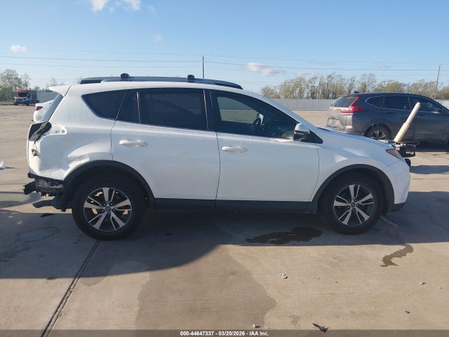 Toyota Rav4 Xle 2017 JTMWFREV5HJ715864 Image 12