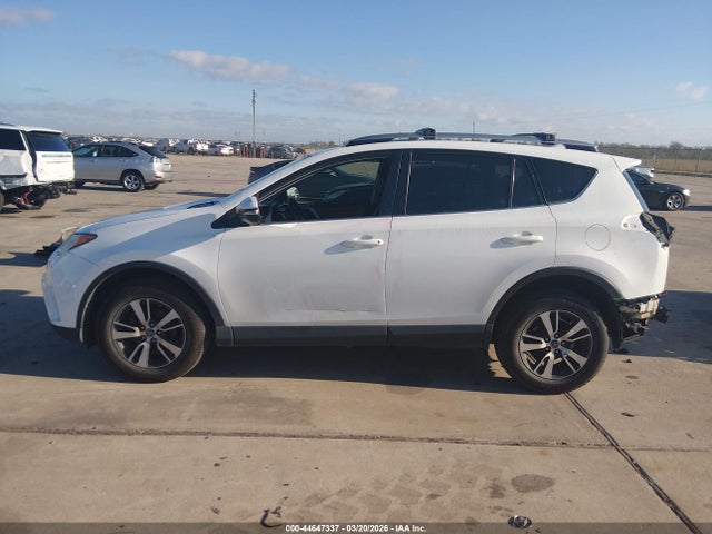 Toyota Rav4 Xle 2017 JTMWFREV5HJ715864 Image 13