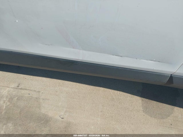 Toyota Rav4 Xle 2017 JTMWFREV5HJ715864 Image 17