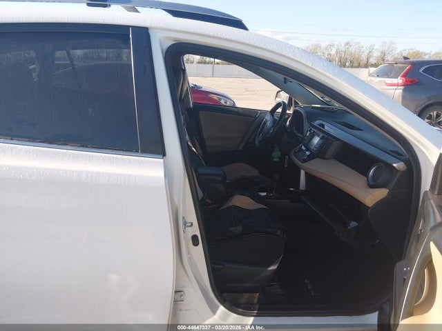 Toyota Rav4 Xle 2017 JTMWFREV5HJ715864 Image 5
