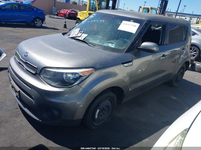 KIA Soul 2018 KNDJN2A20J7608661 Image 2