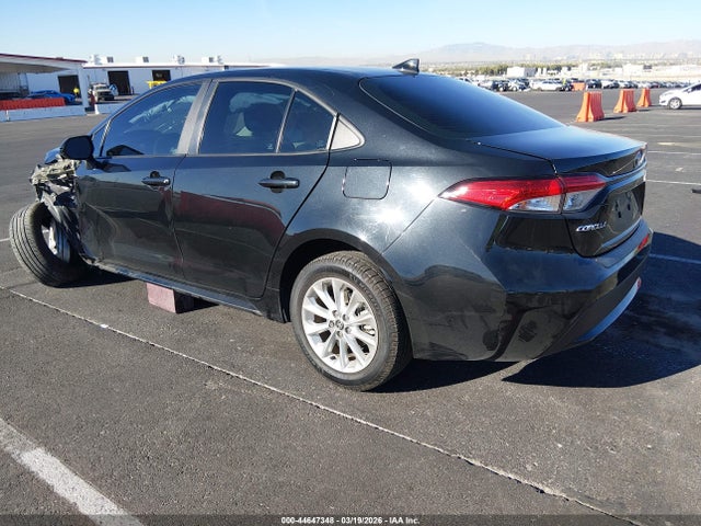 5YFVPMAE5NP299615 Toyota COROLLA LE