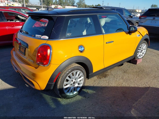 2015 MINI HARDTOP WMWXP7C58F2A33934 Photo 3