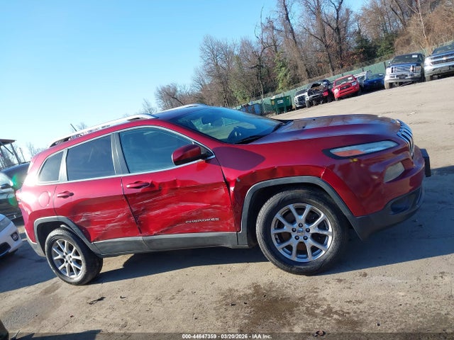 2014 Jeep Cherokee Latitude მანქანა იყიდება აუქციონზე, vin: 1C4PJMCBXEW296973, აუქციონის ნომერი: 44647359