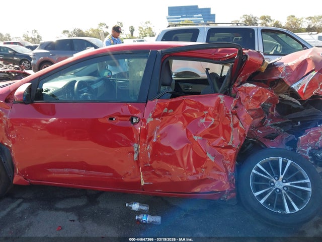 Toyota Corolla Le Plus 2016 5YFBURHE2GP424006 Image 15