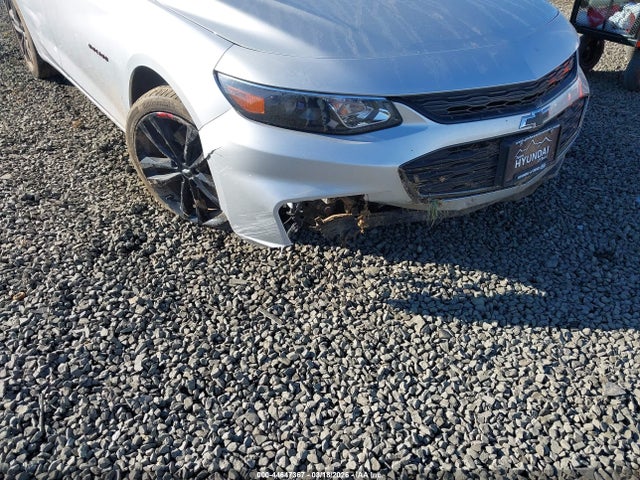 1G1ZD5STXJF137387 Chevrolet MALIBU LT
