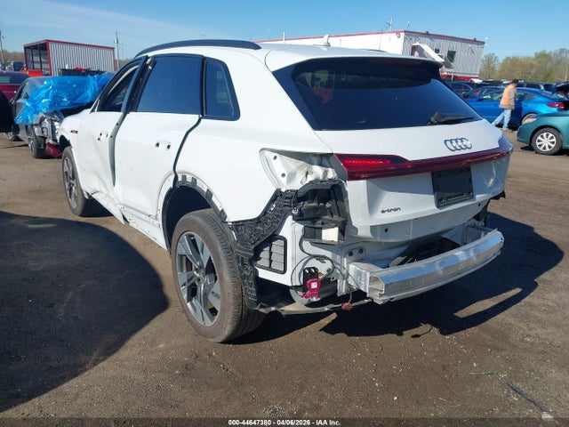 Aukcja sprzedaży 2021 Audi E-tron Premium Quattro, vin: WA1AAAGE0MB031665, numer aukcji: 44647380
