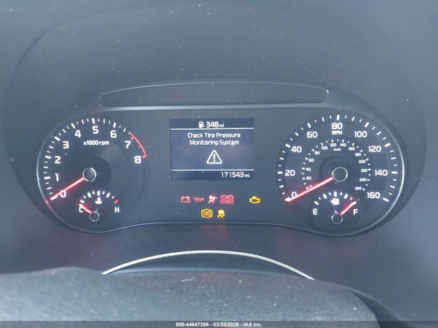 2020 Kia Soul Lx მანქანა იყიდება აუქციონზე, vin: KNDJ22AU7L7733900, აუქციონის ნომერი: 44647396