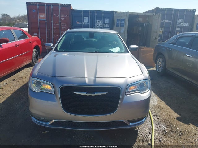 2015 Chrysler 300 Limited მანქანა იყიდება აუქციონზე, vin: 2C3CCAAG6FH873203, აუქციონის ნომერი: 44647419