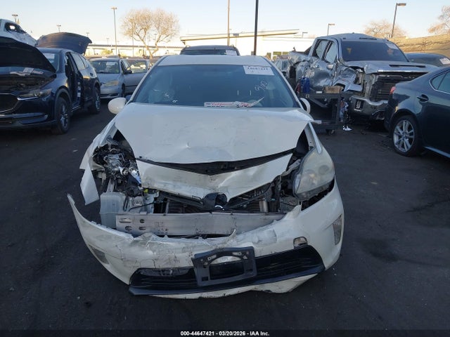 Toyota Prius Two 2014 JTDKN3DU2E1737839 Image 13