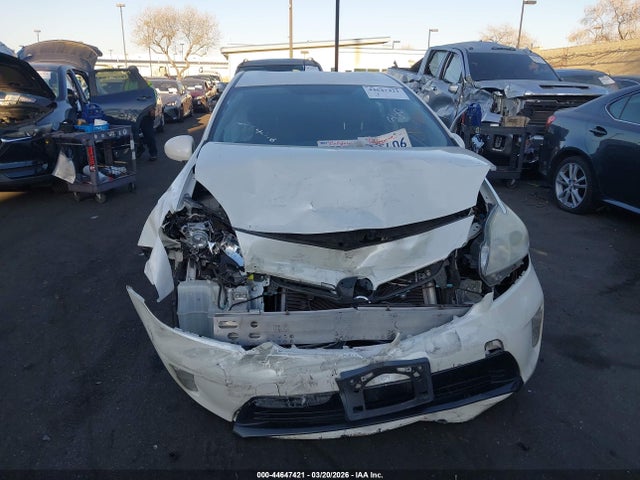 Toyota Prius Two 2014 JTDKN3DU2E1737839 Image 6