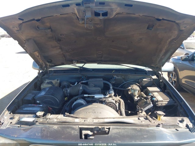 2000 Gmc Yukon Denali მანქანა იყიდება აუქციონზე, vin: 1GKEK13R3YR143102, აუქციონის ნომერი: 44647446