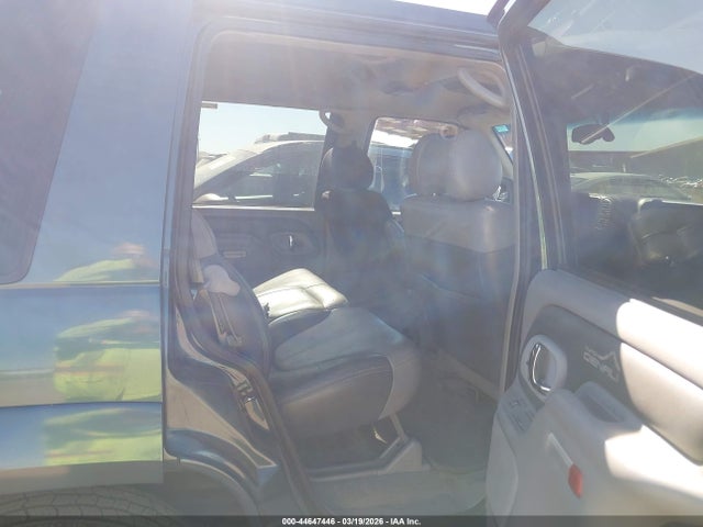 2000 Gmc Yukon Denali მანქანა იყიდება აუქციონზე, vin: 1GKEK13R3YR143102, აუქციონის ნომერი: 44647446
