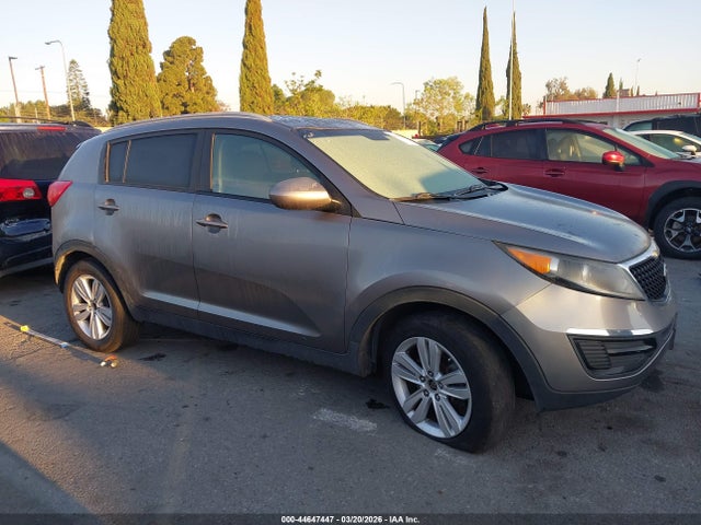 KNDPB3ACXG7812569 KIA Sportage Lx