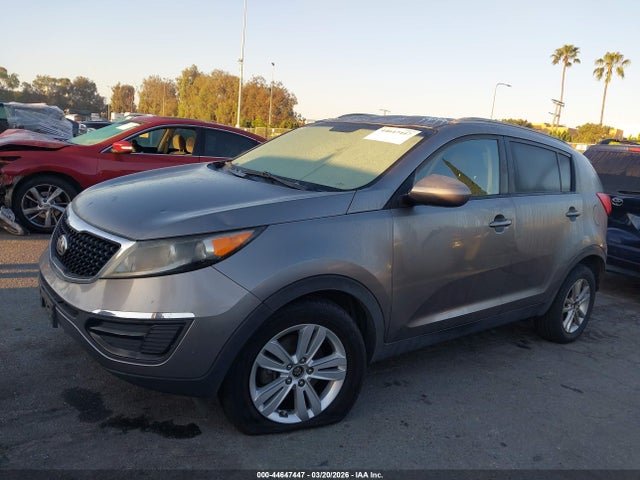 KNDPB3ACXG7812569 KIA Sportage Lx