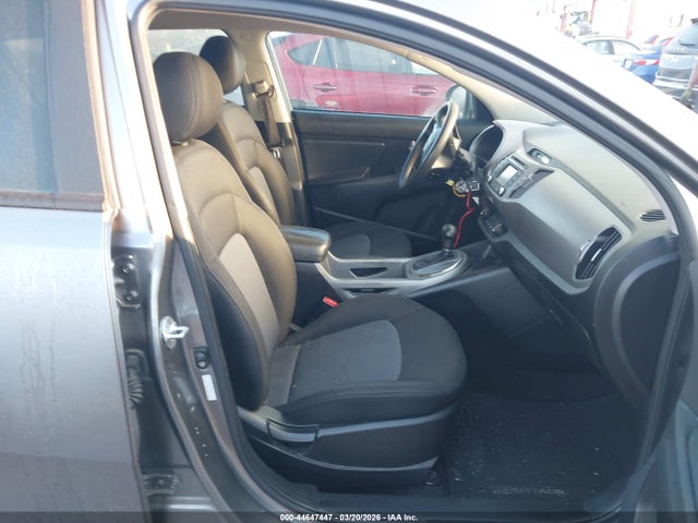KNDPB3ACXG7812569 KIA Sportage Lx