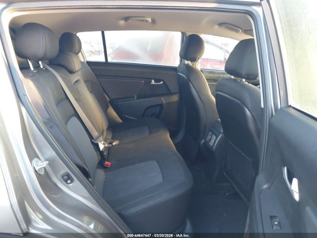 KNDPB3ACXG7812569 KIA Sportage Lx