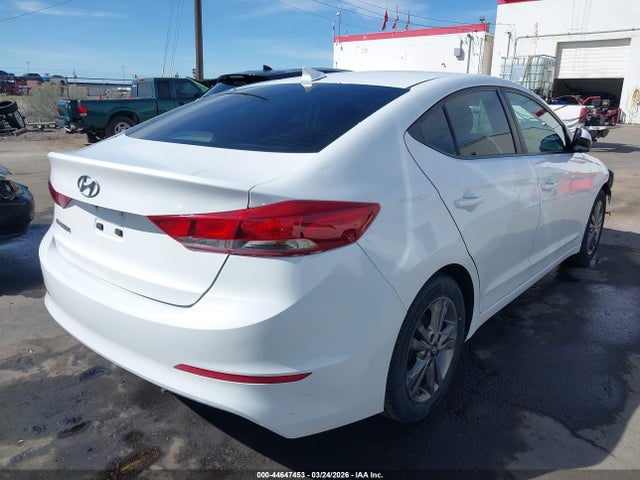 5NPD84LF1JH253205 Hyundai ELANTRA SEL