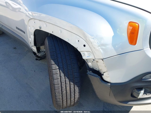 ZACCJABB3JPJ46979 Jeep Renegade Altitude Fwd