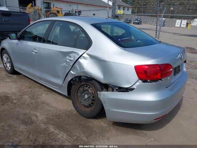 3VW2K7AJ3EM215201 Volkswagen Jetta 2.0l S