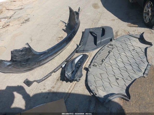 2021 Tesla Model 3 Standard Range Plus Rear-wheel Drive მანქანა იყიდება აუქციონზე, vin: 5YJ3E1EA9MF992426, აუქციონის ნომერი: 44647512