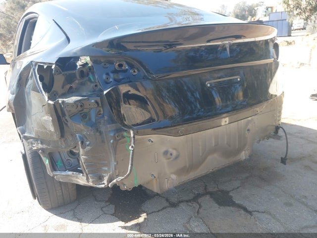 2021 Tesla Model 3 Standard Range Plus Rear-wheel Drive მანქანა იყიდება აუქციონზე, vin: 5YJ3E1EA9MF992426, აუქციონის ნომერი: 44647512