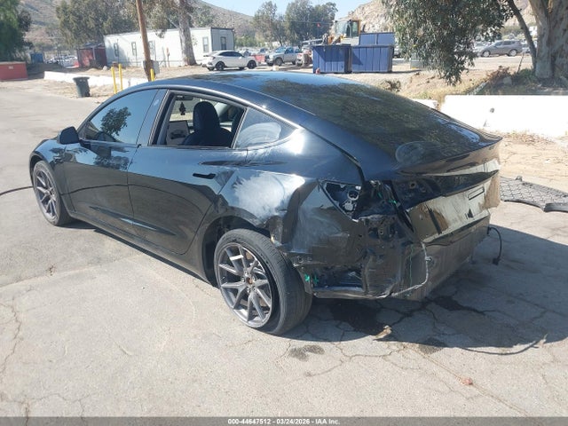 2021 Tesla Model 3 Standard Range Plus Rear-wheel Drive მანქანა იყიდება აუქციონზე, vin: 5YJ3E1EA9MF992426, აუქციონის ნომერი: 44647512
