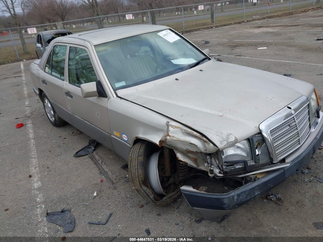 1993 MERCEDES-BENZ 300 WDBEA28E9PB924349