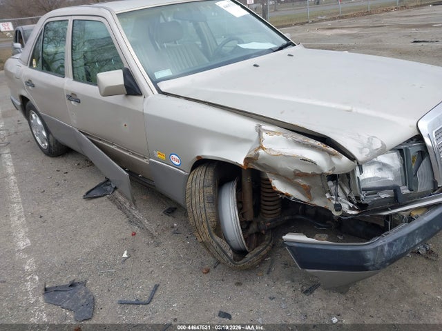 Продажа на аукционе авто 1993 Mercedes-benz 300 E 2.8, vin: WDBEA28E9PB924349, номер лота: 44647531