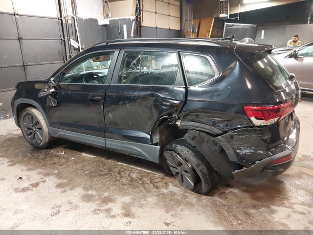 44647550 :رقم المزاد ، 3VVMX7B25NM010176 vin ، 2022 Volkswagen Taos 1.5t S مزاد بيع