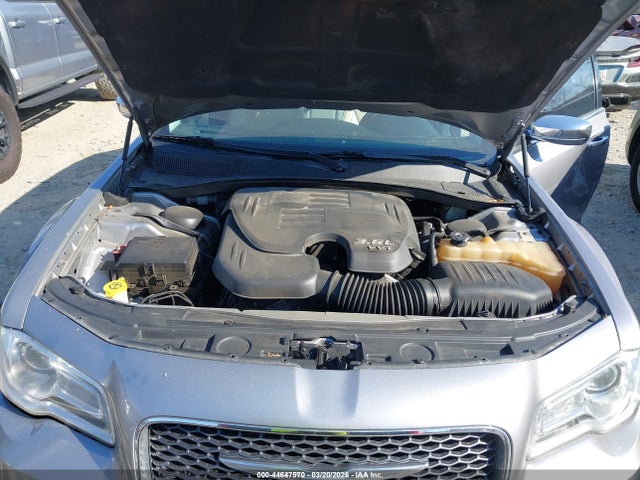 2017 Chrysler 300c მანქანა იყიდება აუქციონზე, vin: 2C3CCAEGXHH565044, აუქციონის ნომერი: 44647570