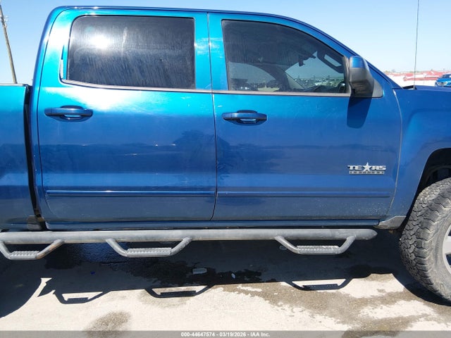 Продаж на аукціоні авто 2018 Chevrolet Silverado 1500 2lt, vin: 3GCUKREC2JG262764, номер лоту: 44647574