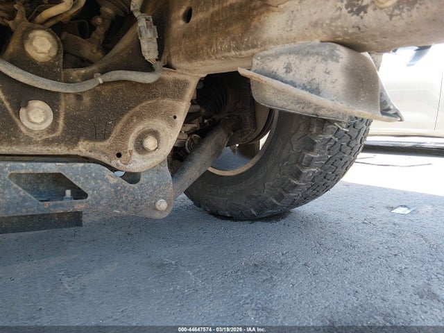 Продаж на аукціоні авто 2018 Chevrolet Silverado 1500 2lt, vin: 3GCUKREC2JG262764, номер лоту: 44647574